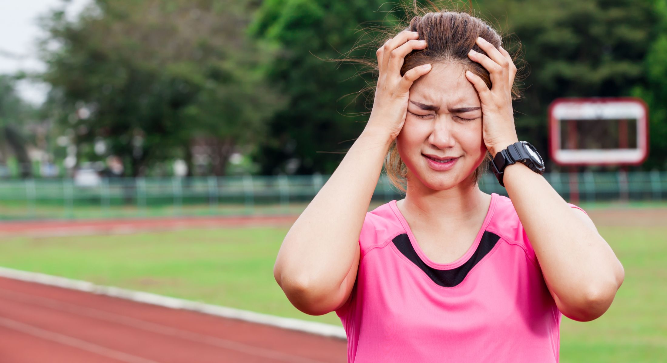 Artigo - Dores de cabeça (cefaleias) e dores cervicofaciais: os principais tipos, sintomas associados e a sua influência na prática esportiva