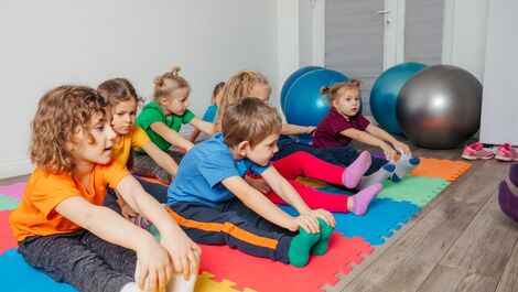 Por que a prática de exercícios é fundamental desde a infância?