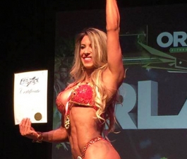  Michelly Crisfepe vence Concurso Internacional de ''Diva Fitness''