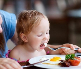 Introdução alimentar guiada pelo bebê