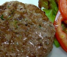 Hamburgueria curitibana cria hambúrguer com whey protein