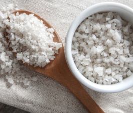 Saiba como diminuir o consumo de sal no dia a dia, sem perder o sabor