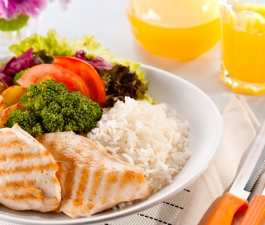 Alimentação e Câncer: confira como equilibrar o organismo durante o tratamento 