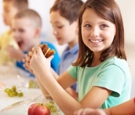 Inclusão de orgânicos na merenda escolar deve auxiliar hábitos alimentares das crianças