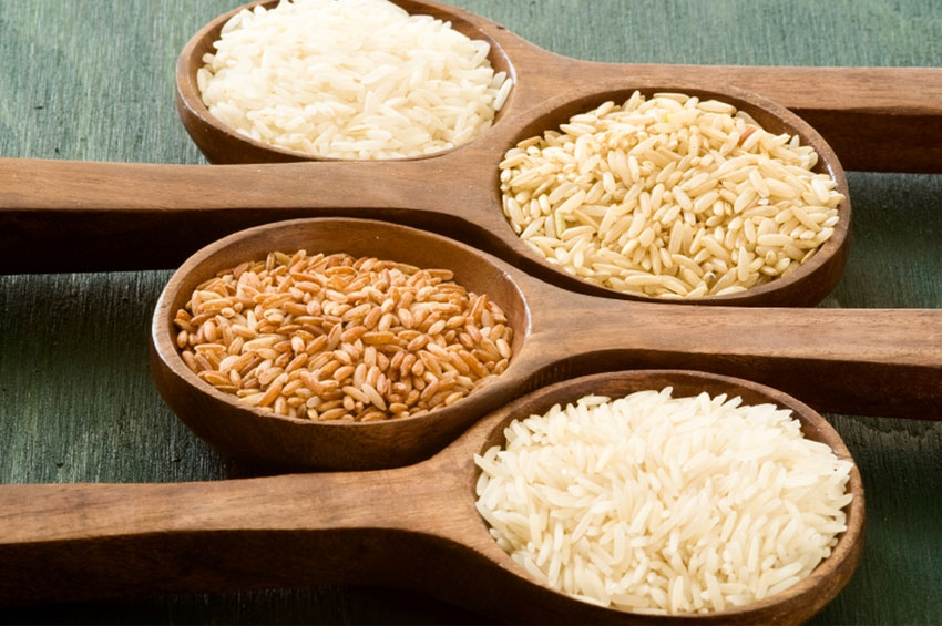 Tipos de arroz: Arroz integral, parboilizado ou branco. Qual é a melhor opção para a minha refeição?