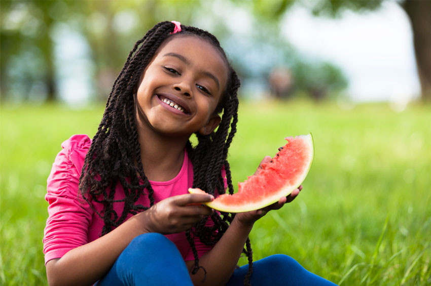 Nutricionista do HCor lista as cinco frutas campeãs da hidratação