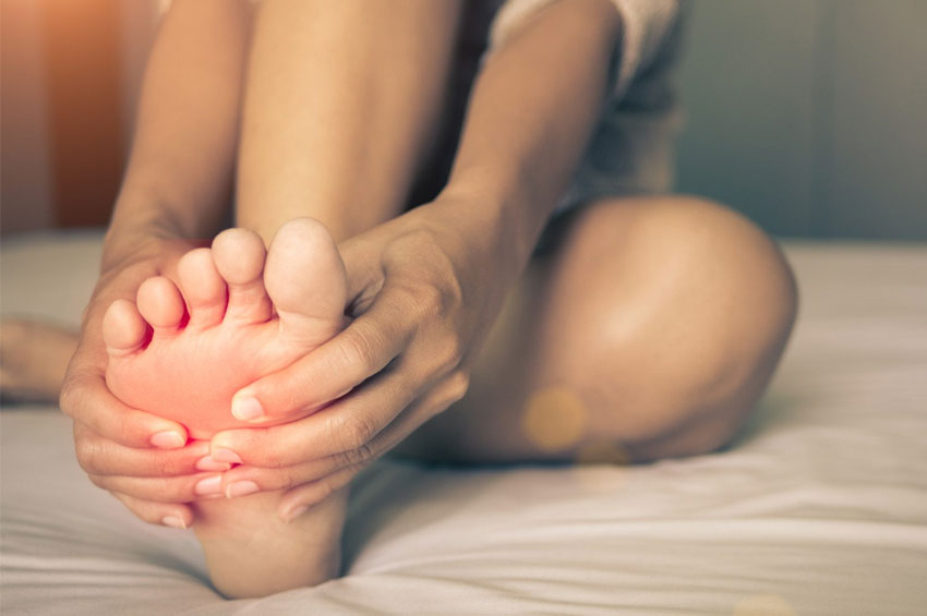 Tratar bem dos pés e mãos é fundamental para prevenir os sinais de envelhecimento dessas áreas