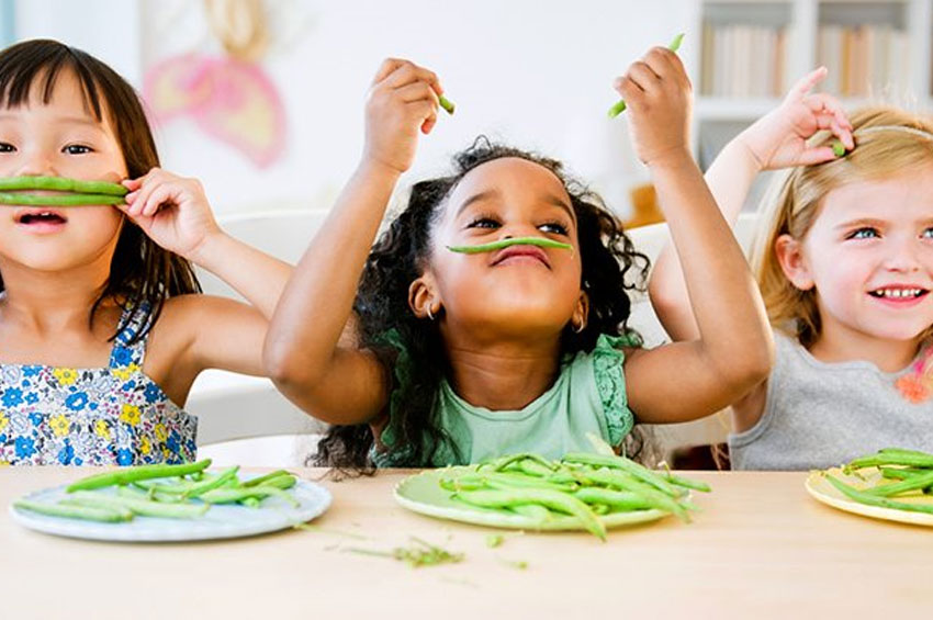 Alimentação saudável ajuda no desenvolvimento da criança