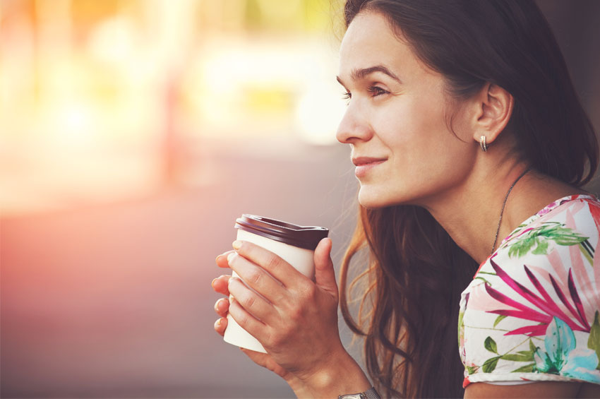 Café escurece os dentes: mito ou verdade?