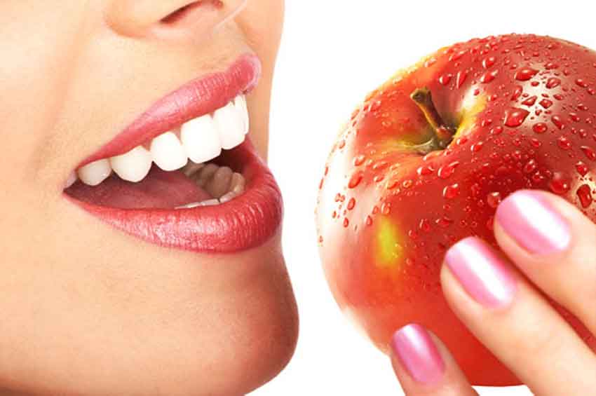 Hábitos modernos podem contribuir para o envelhecimento precoce dos dentes