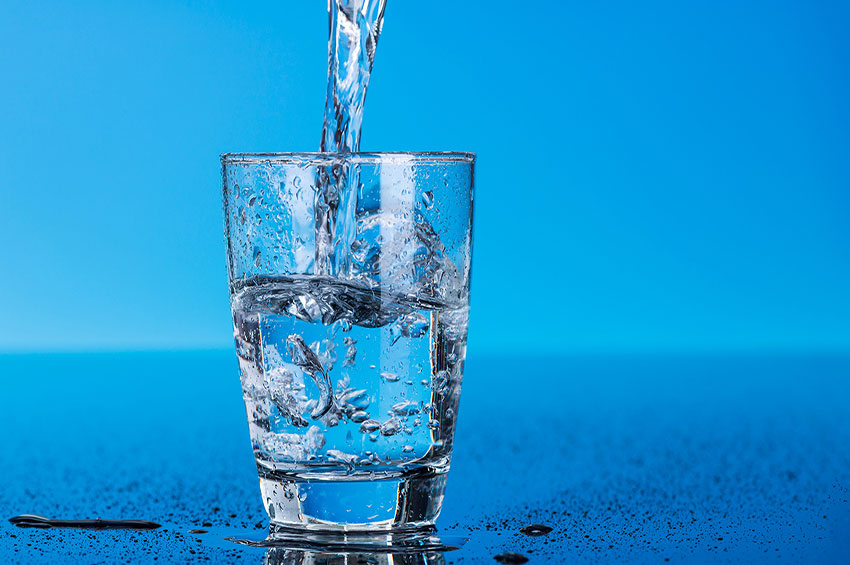 Riscos de desidratação aumentam durante o verão
