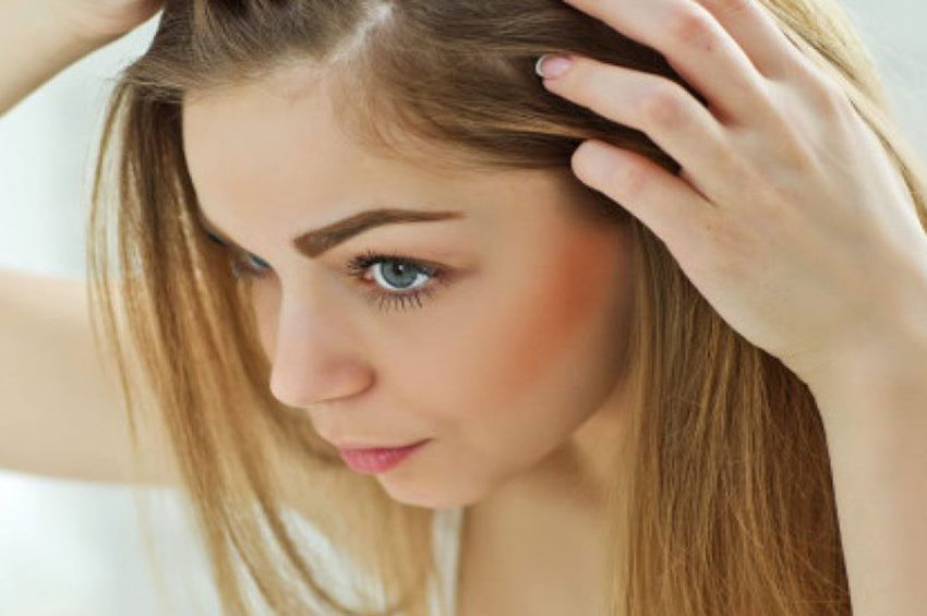 4 danos que promovem perda de proteínas no cabelo e enfraquecem os fios 