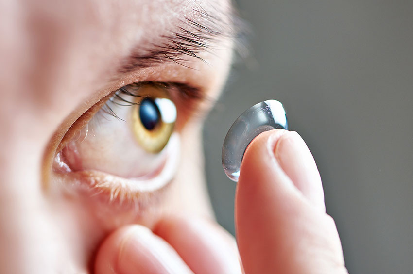 Mau uso das lentes de contato pode causar doença ocular grave
