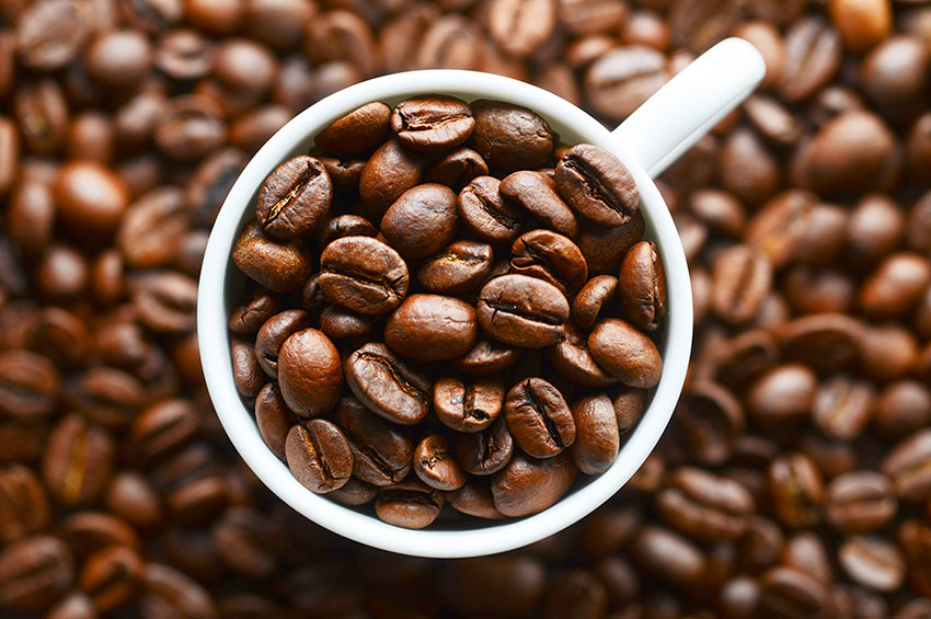 Cafeína estimula produção da ‘gordura do bem’ que ajuda a emagrecer, aponta estudo inédito