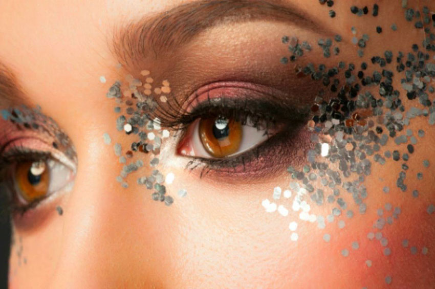 Carnaval: 10 dicas para se maquiar sem comprometer a saúde ocular 