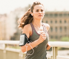 Quatro dicas para proteger a pele do sol durante a prática de exercícios físicos