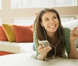 Fones de ouvido aumentam índice de perda auditiva entre os jovens