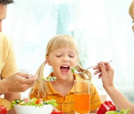 Sedentarismo e hábitos alimentares ruins podem causar hipertensão arterial infantil