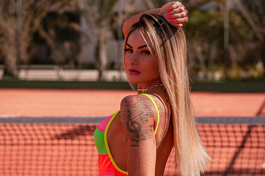 Gata +: Bárbara Kolanscki