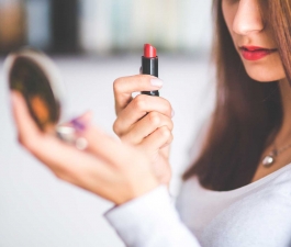 Apostar no cardápio saudável pode ser mais eficaz que o uso de cosméticos convencionais 