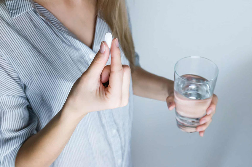 Colágeno em pó ou cápsula: com que idade iniciar a suplementação? 