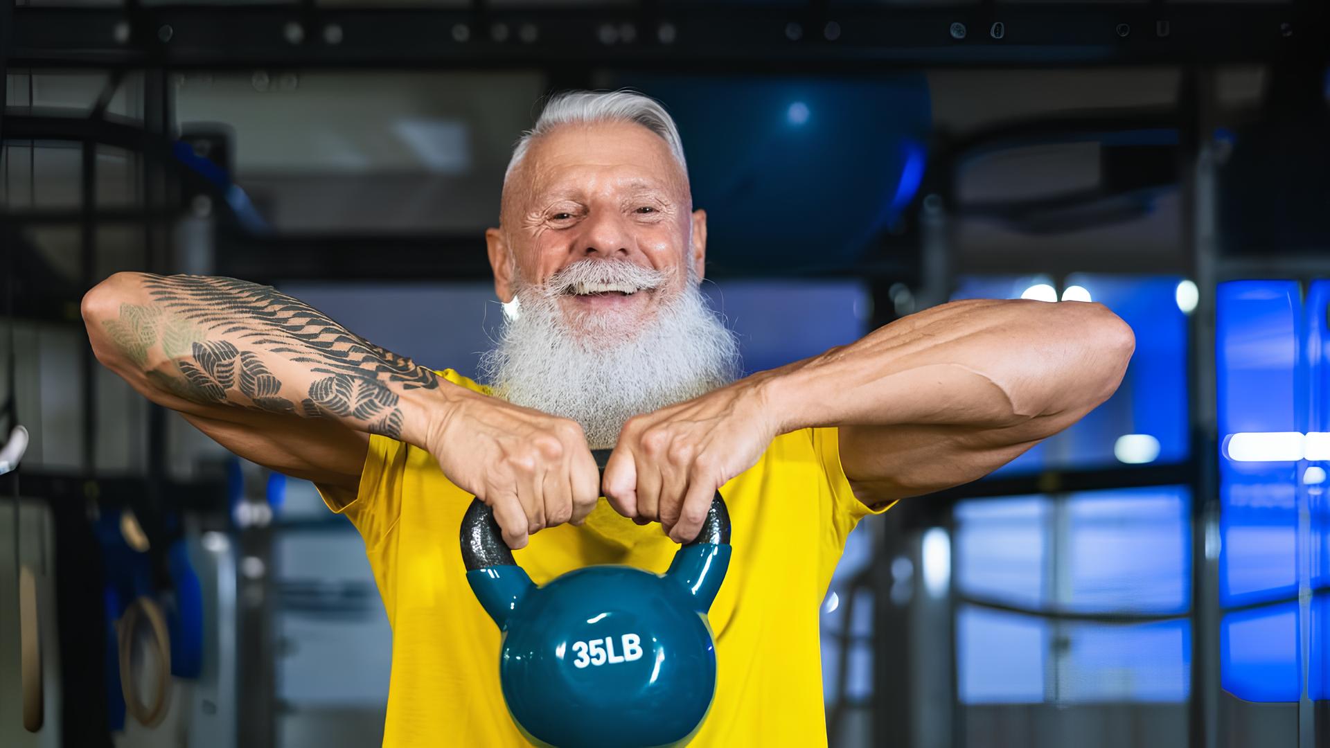 Crossfit para idosos? Especialista esclarece benefícios da prática