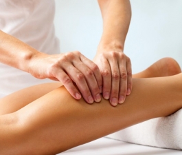 Entenda as diferenças entre massagem redutora, modeladora e drenagem linfática