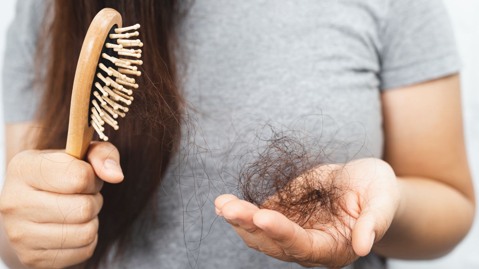 Por que a suplementação de vitaminas nem sempre é eficaz para tratar a queda de cabelo? 