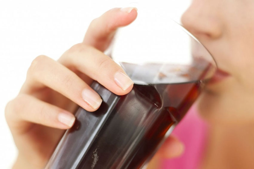 Você conhece os malefícios do refrigerante? Entenda como seu consumo pode afetar a saúde 