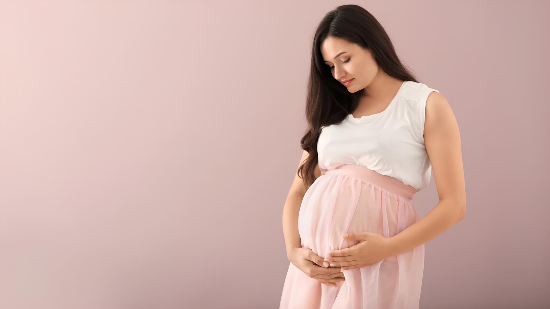Mulheres 40+ já têm mais bebês do que adolescentes e ciência redefine o 