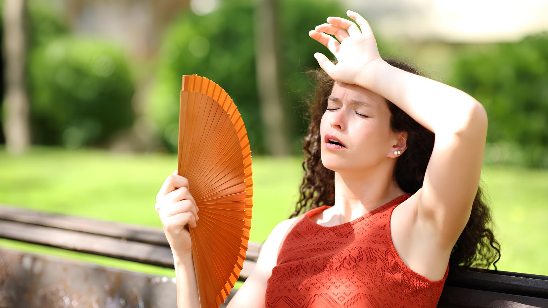 Ondas de calor e menopausa: como enfrentar o verão com mais conforto