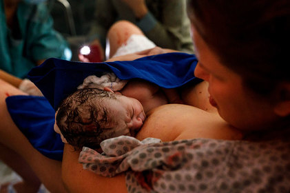 Hora de ouro é determinante para a saúde do bebê, diz Doula