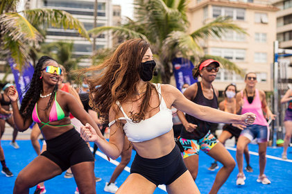 5 Benefícios da FitDance para sua saúde e bem-estar