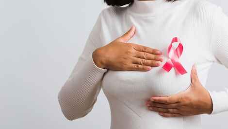 Outubro Rosa: mês da prevenção ao câncer de mama