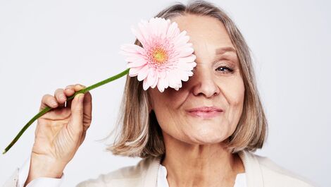 Dia Mundial da Menopausa: entenda os sintomas e os tratamentos mais avançados