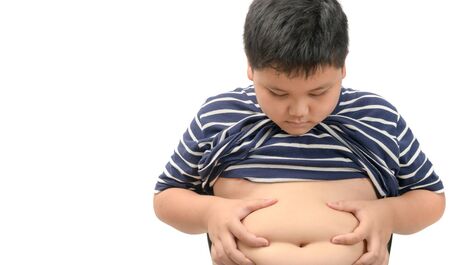 Obesidade infantil: quais os riscos para a coluna das crianças?