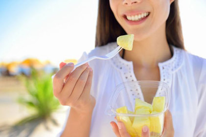 Nutricionista dá dicas para uma alimentação saudável durante o verão 