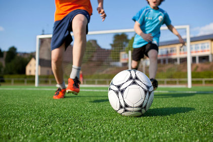 Esporte para crianças: Educador físico explica os benefícios da prática