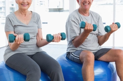 Os 5 melhores exercícios físicos para a terceira idade  