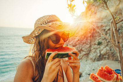Frutas da estação hidratam o corpo, mantêm a saúde e amenizam efeitos do calor