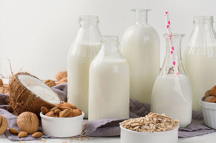 Conheça os benefícios do leite vegetal para baixar o colesterol ruim