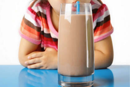 A importância de diminuir o consumo de açúcar no cardápio infantil