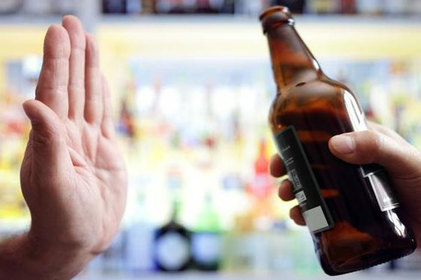 Bebida alcoólica x emagrecimento: Endocrinologista revela por que o álcool atrapalha na dieta