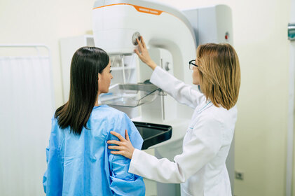 Outubro Rosa: Posso realizar mamografia tendo próteses de silicone?