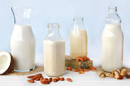 Nutricionista apresenta as melhores substituições ao leite de vaca