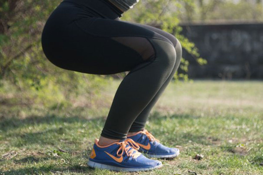 Treino de apenas 12 minutos de exercício diário em casa 